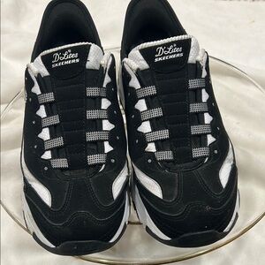 Skechers D’Lites Sneakers Black and White